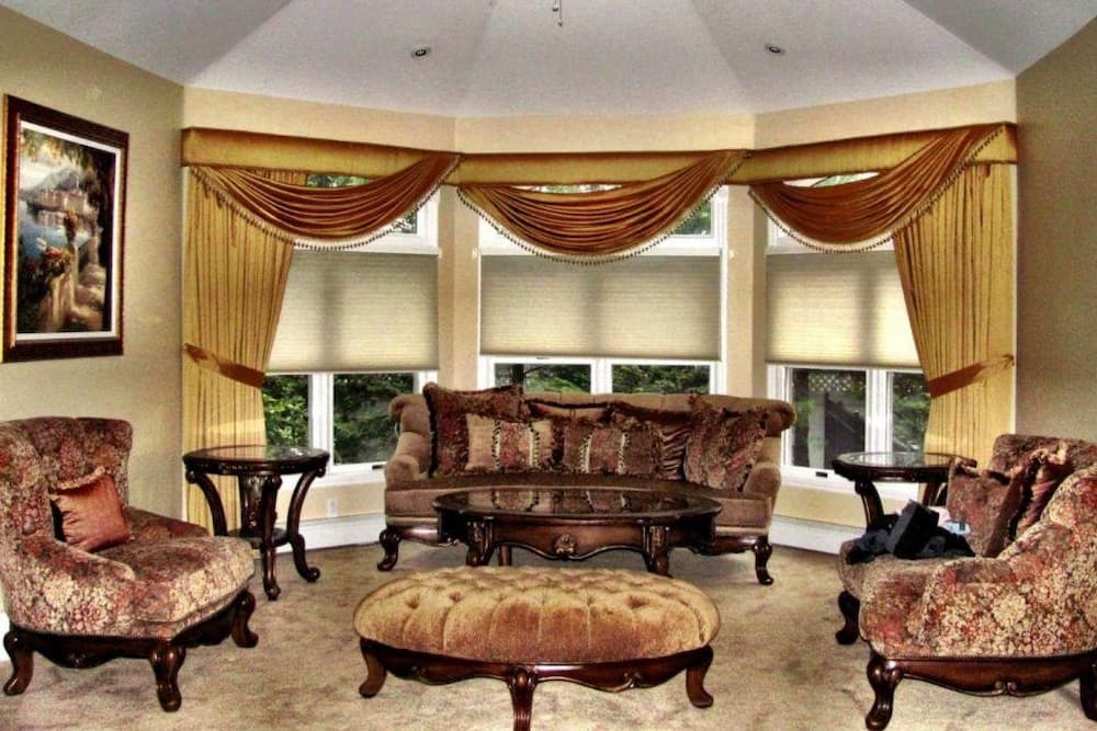 furniture reupholstering